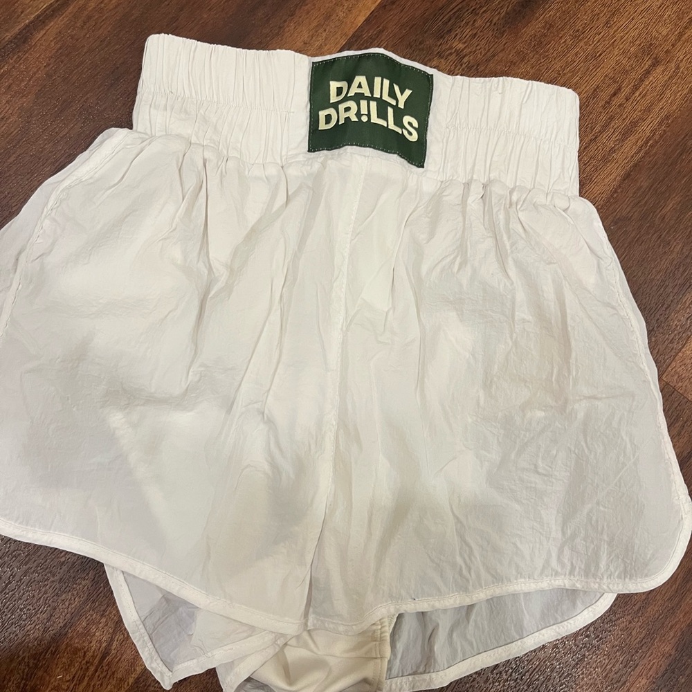 Daily drills white shorts size small